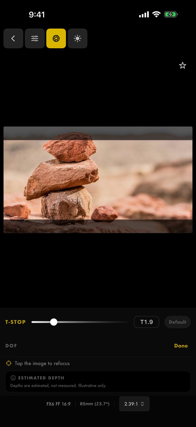 DOF Simulator on a stacked-rock capture with the T-stop slider at T1.9 and tap-to-refocus
